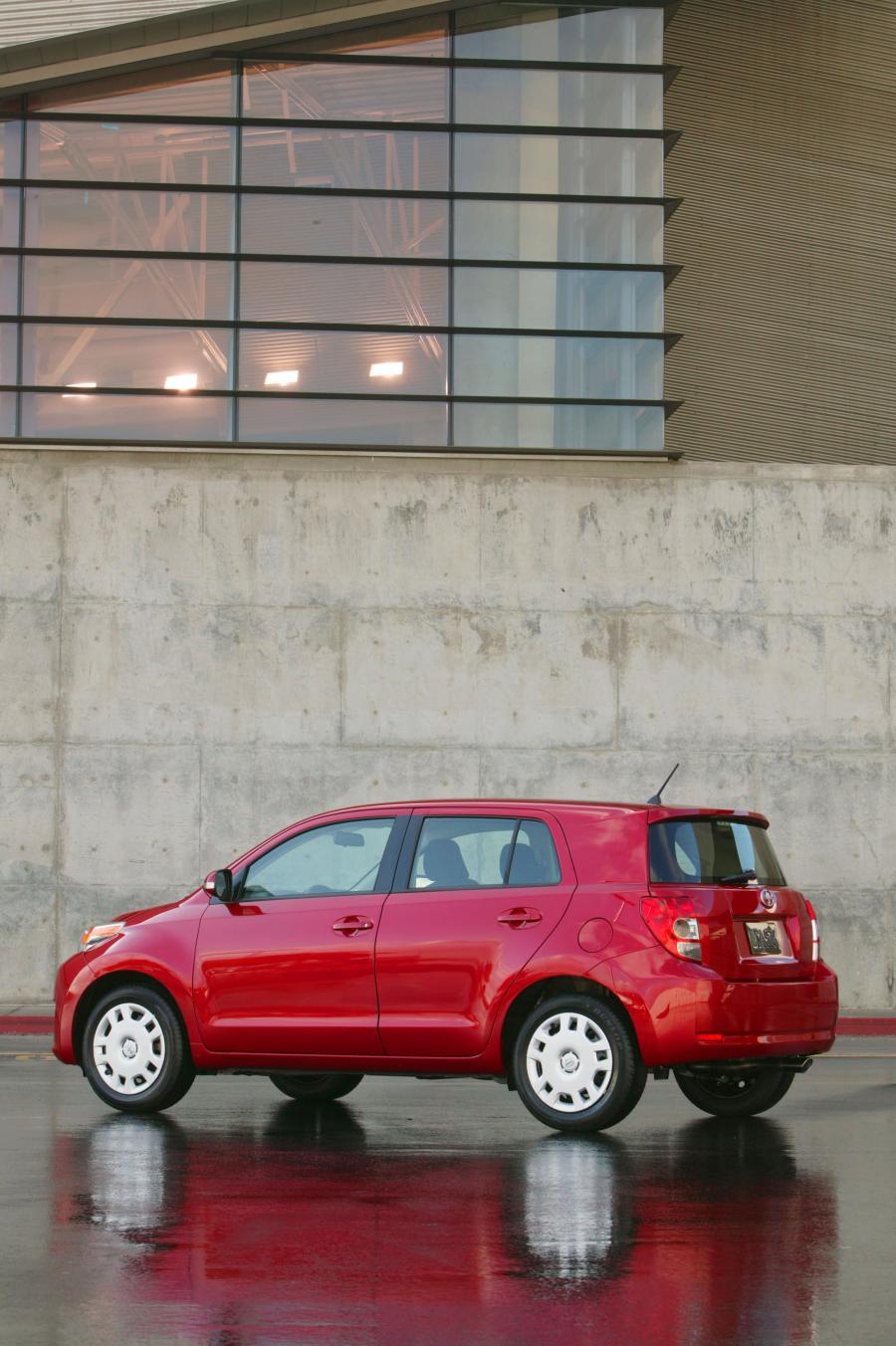  Scion xD 2007 года  (фото 94 из 113)